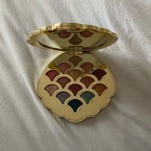 Tarte Eyeshadow Palette